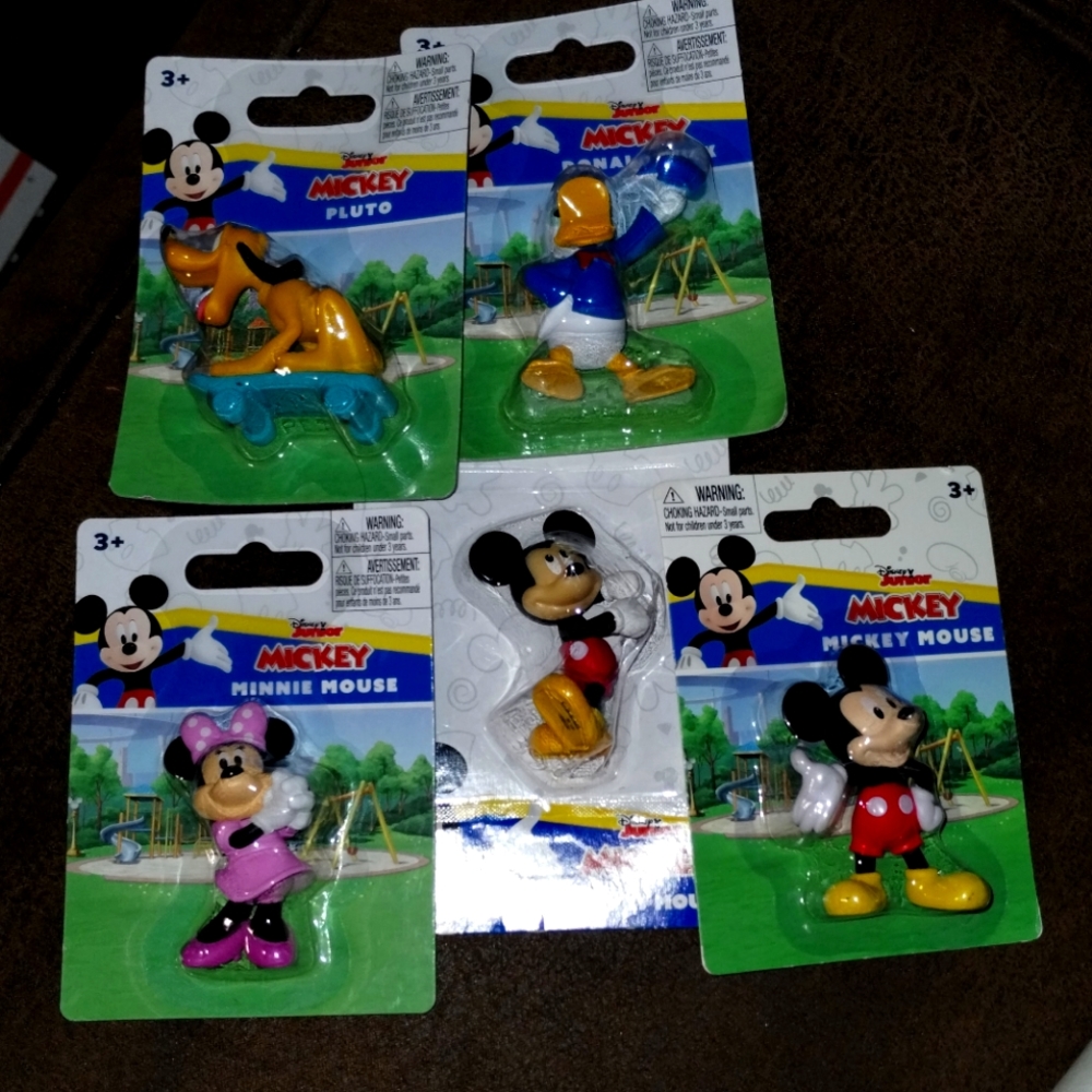 New Disney Characters Mickey Mouse ,Minnie Mouse ,Pluto,Donald Duck!